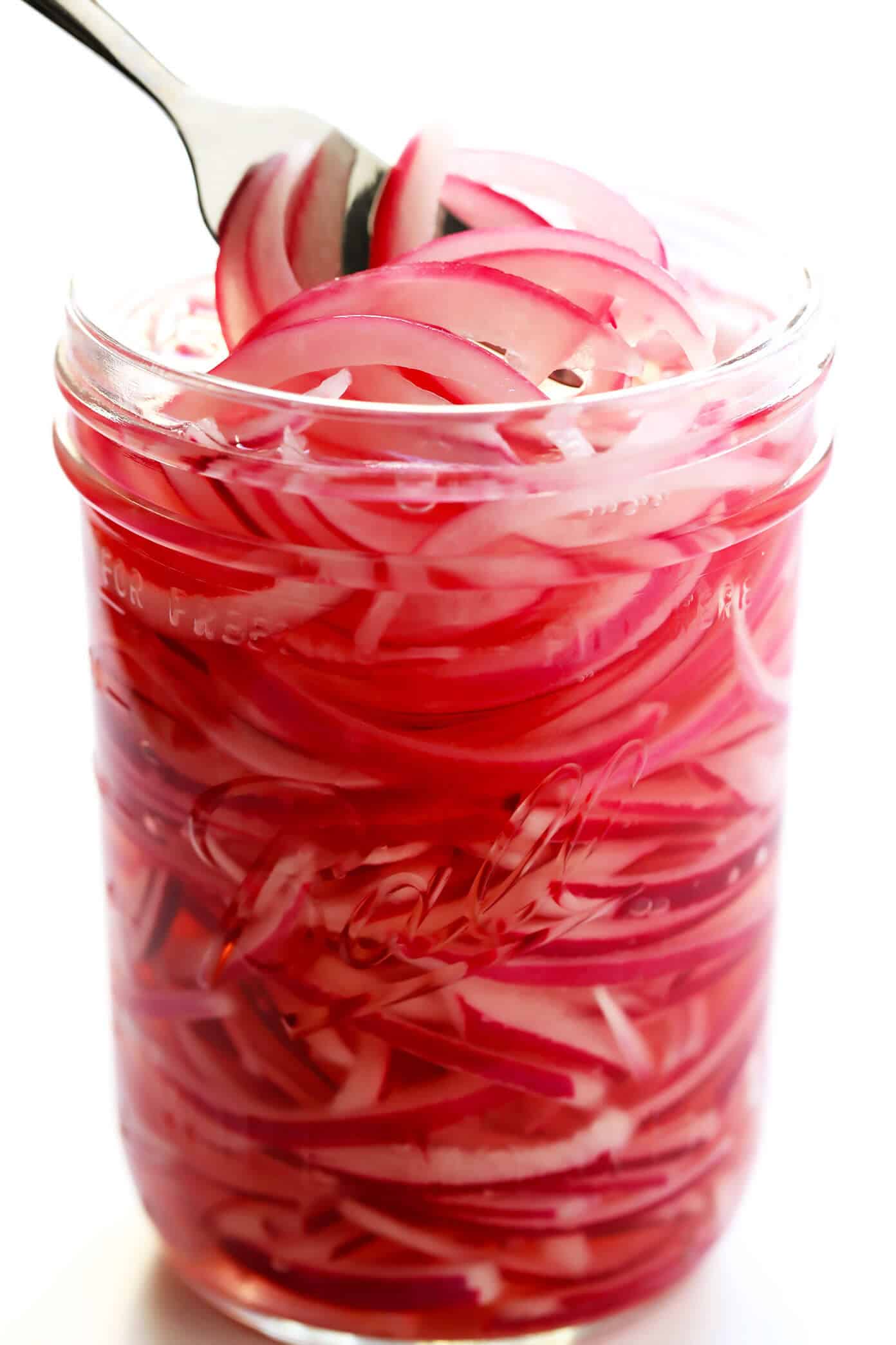 Quick Pickled Red Onions: Easy Recipe for Zesty Flavor